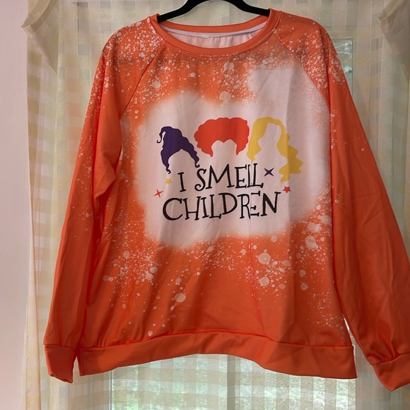 Tops - Disney Hocus Pocus Sweatshirt NWOT Amazon